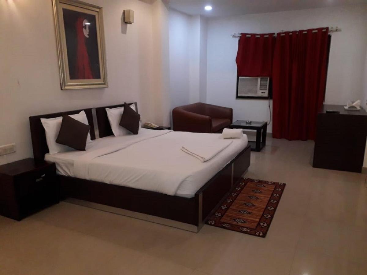 Aerocity Hotel Jindal Palace Delhi- A Well Hygiene Property"All Staff Vaccinated " New Delhi Ngoại thất bức ảnh
